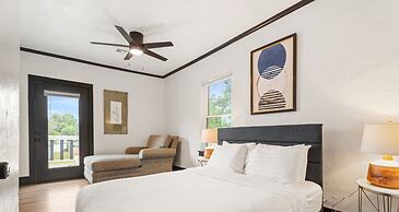 6BR Retreat Comfort Convenience Kitchen 16