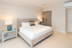 The Palms Penthouse by Acomodo Punta Caelo