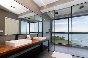 The Palms Penthouse by Acomodo Punta Caelo