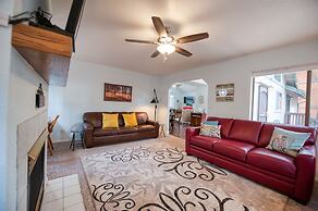 Home In The Pines Near Downtown w Hottub