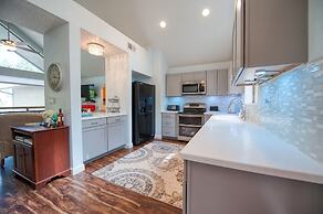 Home In The Pines Near Downtown w Hottub