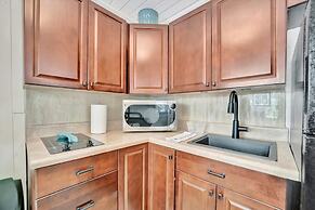 Stones Throw Beachside Bungalow 2 AT THE Beach