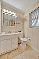 Stones Throw Beachside Bungalow 2 AT THE Beach