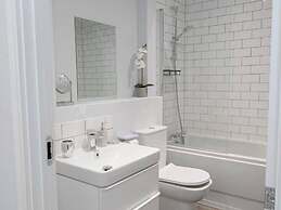 2br-sleeps4-citycentre-parking-rooftop