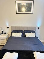 2br-sleeps4-citycentre-parking-rooftop