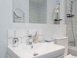 2br-sleeps4-citycentre-parking-rooftop