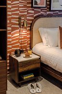 Waterside Living I Luxe Apartments