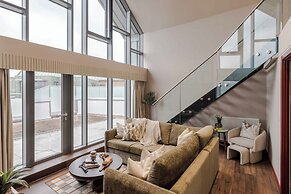 Waterside Living I Luxe Apartments