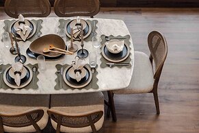 Waterside Living I Luxe Apartments