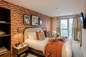 Waterside Living I Luxe Apartments