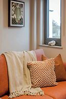 Waterside Living I Luxe Apartments