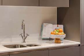 Waterside Living I Luxe Apartments