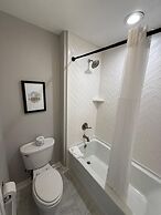 NEW Central Buckhead Apt Atlanta Gem