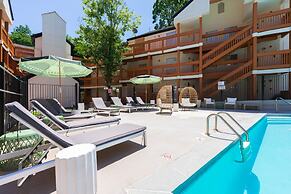 NEW Central Buckhead Apt Atlanta Gem