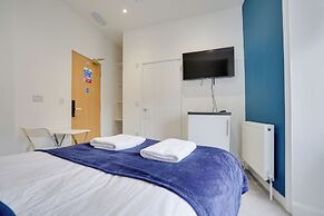 Homesly Guest Rooms - Self Checkin