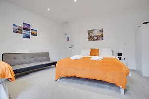 Homesly Guest Rooms - Self Checkin