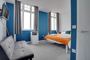 Homesly Guest Rooms - Self Checkin