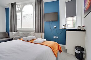 Homesly Guest Rooms - Self Checkin