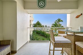 Oceanview 1 BR Condo - Beach - Multiple Pools