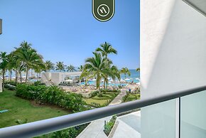 Oceanview 1 BR Condo - Beach - Multiple Pools