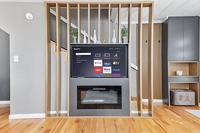 Elvi s Beachside Trio