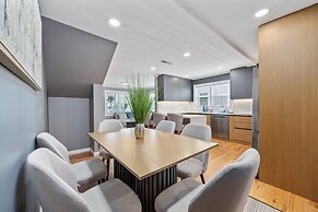 Elvi s Beach House Unit A