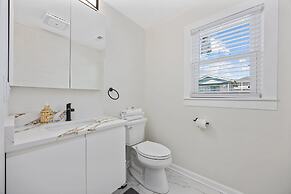 Elvi s Beach House Unit A