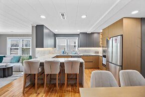 Elvi s Beach House Unit A