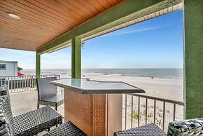 Stones Throw Beachfront Premier Suite 4 Views