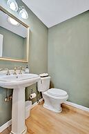 Stones Throw Beachfront Premier Suite 4 Views