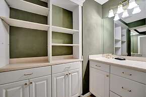 Stones Throw Beachfront Family Suite 3 Views