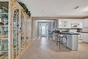 Stones Throw Beachfront Family Suite 3 Views