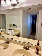 Beach Cottage 1212 in Indian Shores