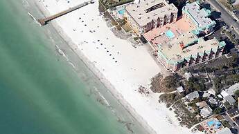 Beach Cottage 1212 in Indian Shores