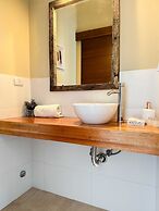 La Colina by Carmelodays