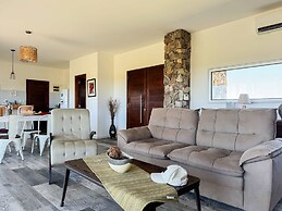 La Colina by Carmelodays