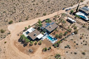 Sunset Grove Two Beautiful Homes w Private Pool