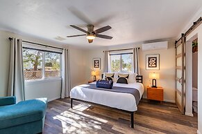 Sunset Grove Two Beautiful Homes w Private Pool