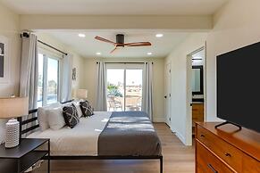 Sunset Grove Two Beautiful Homes w Private Pool