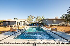 Sunset Grove by Avantstay New Pool Desert Views