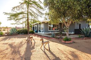 Sunset Grove by Avantstay New Pool Desert Views