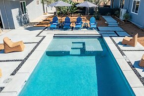 Sunset Grove by Avantstay New Pool Desert Views