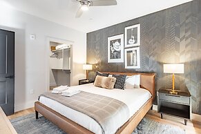 Prime Walkable Midtown Location Pool Gym Outlaw s Den by Avantstay