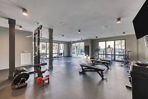 Prime Walkable Midtown Location Pool Gym Outlaw s Den by Avantstay