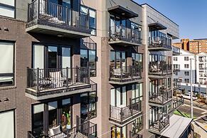 Prime Walkable Midtown Location Pool Gym Outlaw s Den by Avantstay