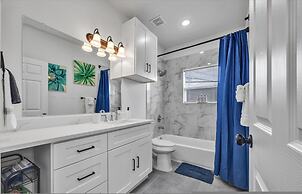 Newly Remodeled Home Minutes From Cruise Terminal