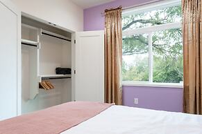 Eastside Home w Awesome Yard - Golf Pool Firepit