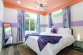 Eastside Home w Awesome Yard - Golf Pool Firepit