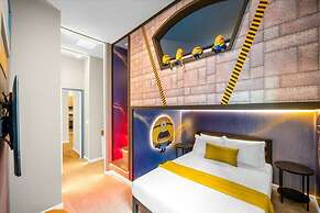 Paradiso 12bd Pool Summerkitchen Gameroom Cinema