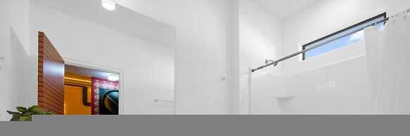 Paradiso 12bd Pool Summerkitchen Gameroom Cinema